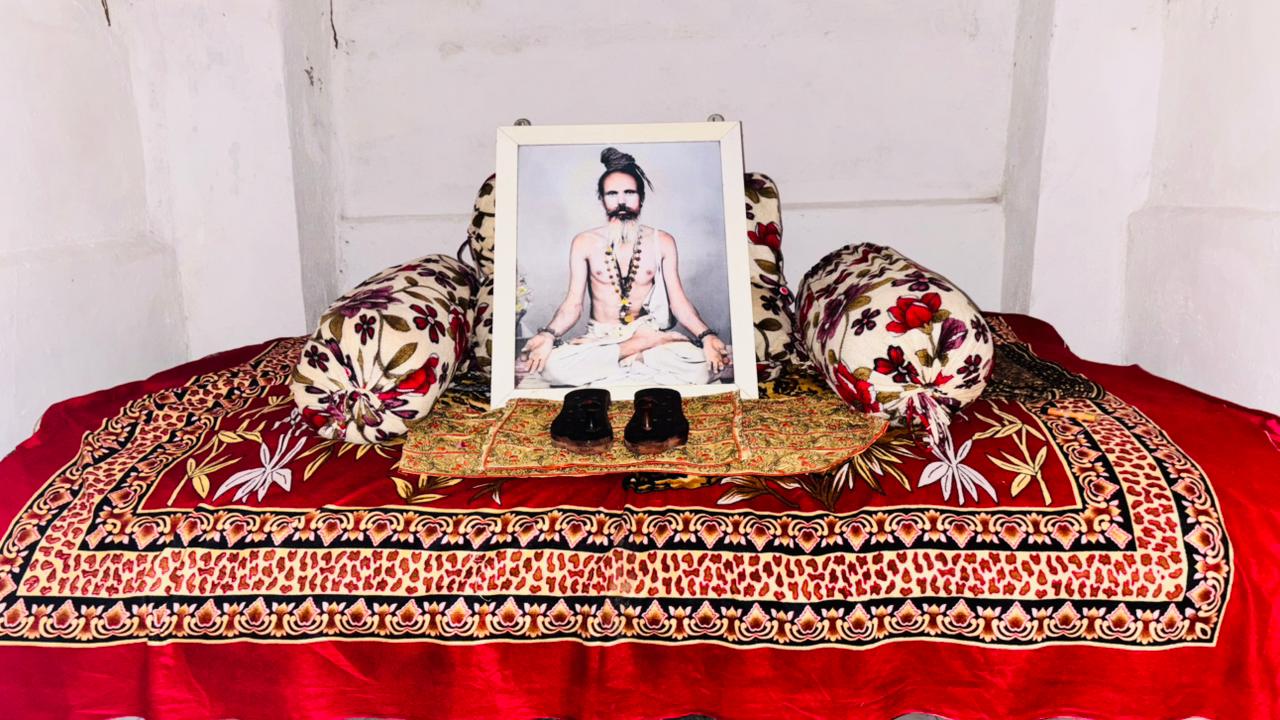 P. Guru Maharaj's basement