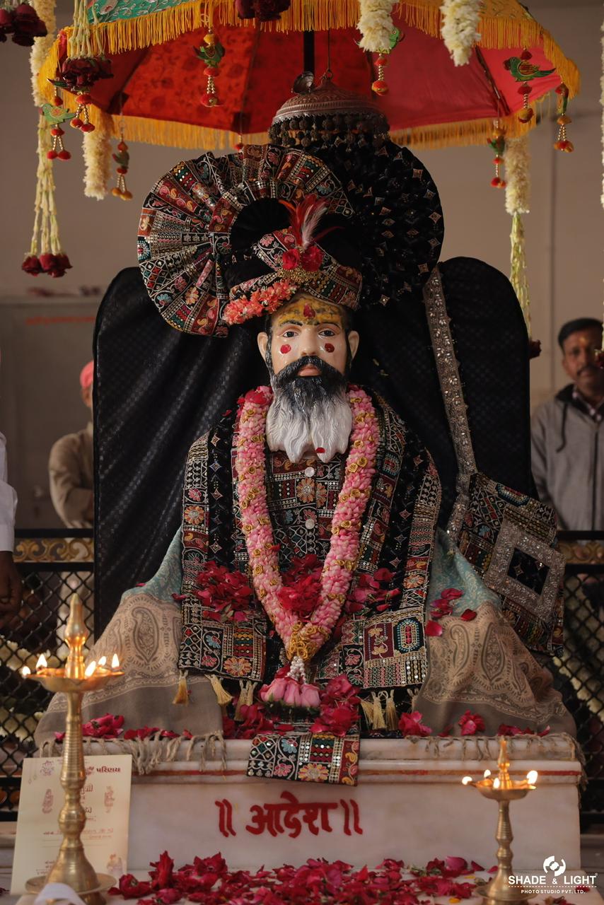 Mahant Shri Gurushamalnathji Gurubalaknathji